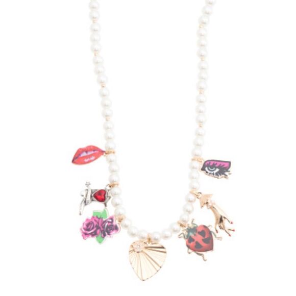BETSEY JOHNSON pearl charm necklace - Picture 4 of 6